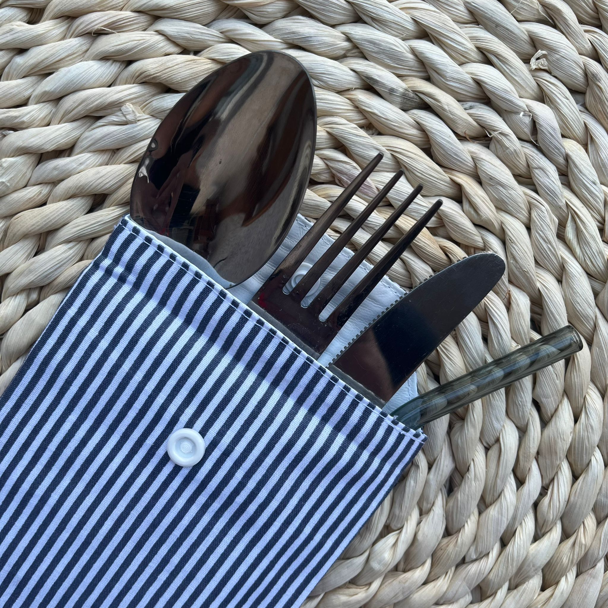 Evőeszköz tartó - szürke csíkos