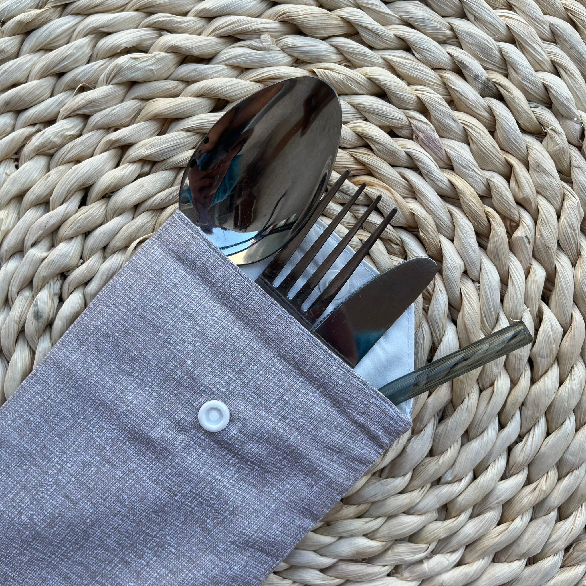 Evőeszköz tartó - szürkésbarna