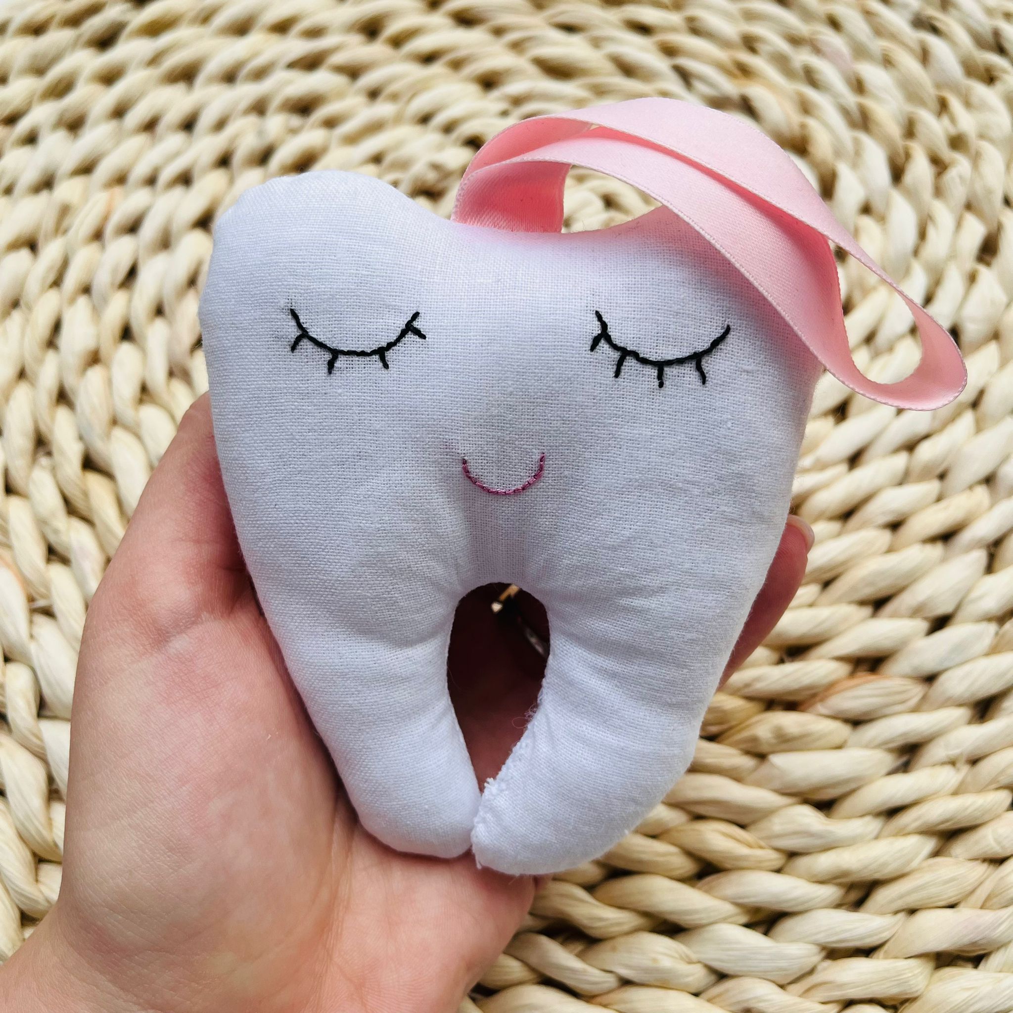 A Fogtündér segédje - plüss fogacska - 5