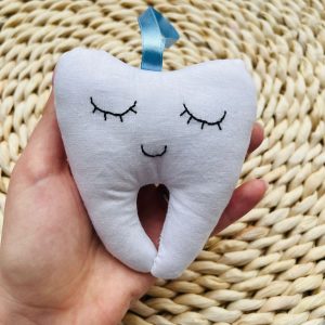 A Fogtündér segédje - plüss fogacska - 1