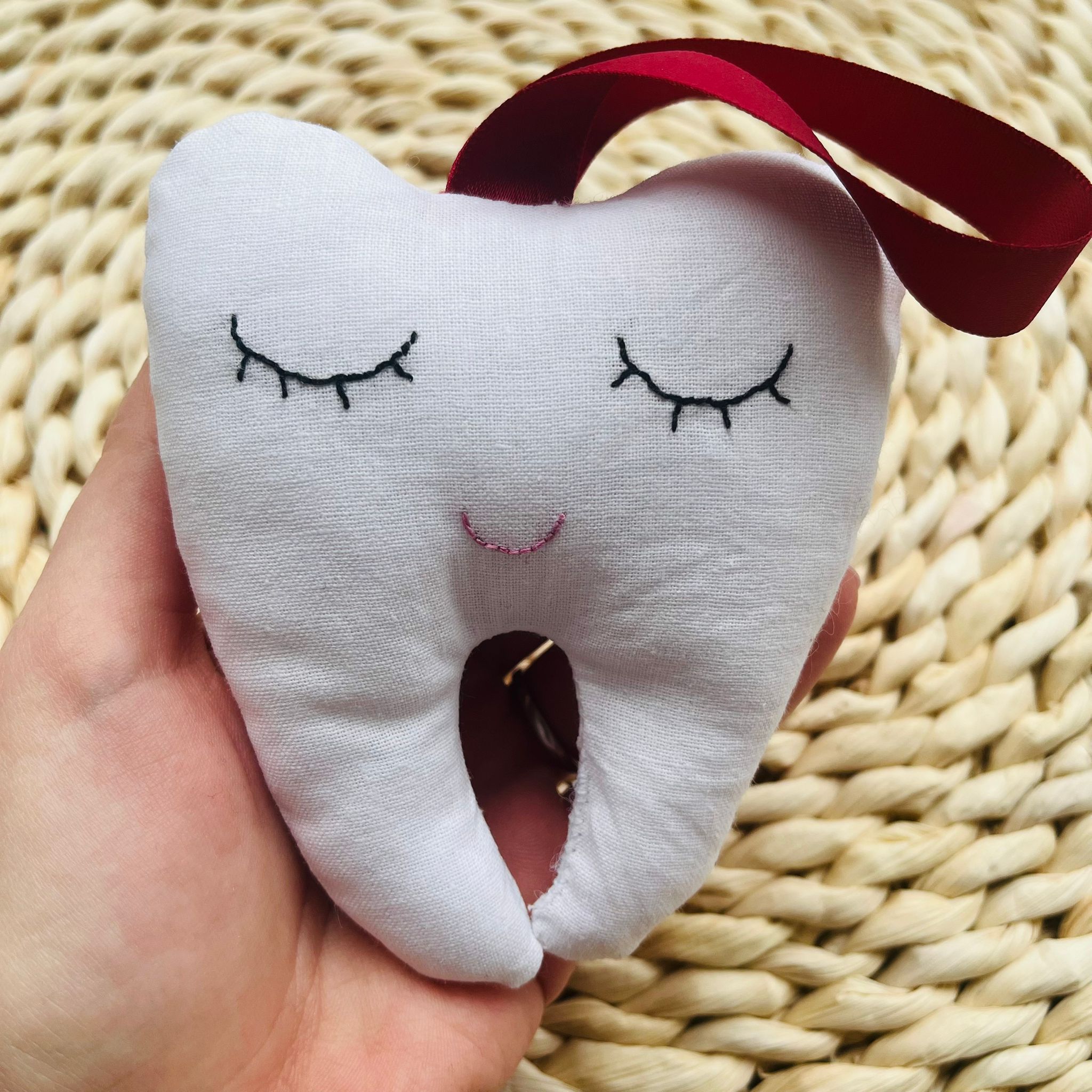 A Fogtündér segédje - plüss fogacska - 8