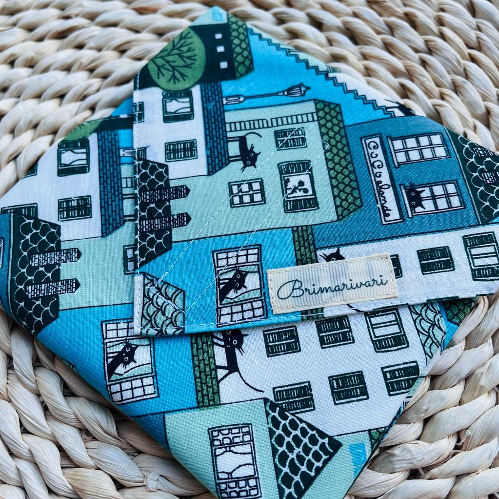 Újraszalvéta - kék házikós